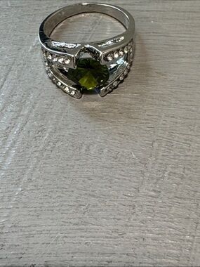 Silver Ring with Dark Green Center Stone and Clear Accent Crystals Size 10
